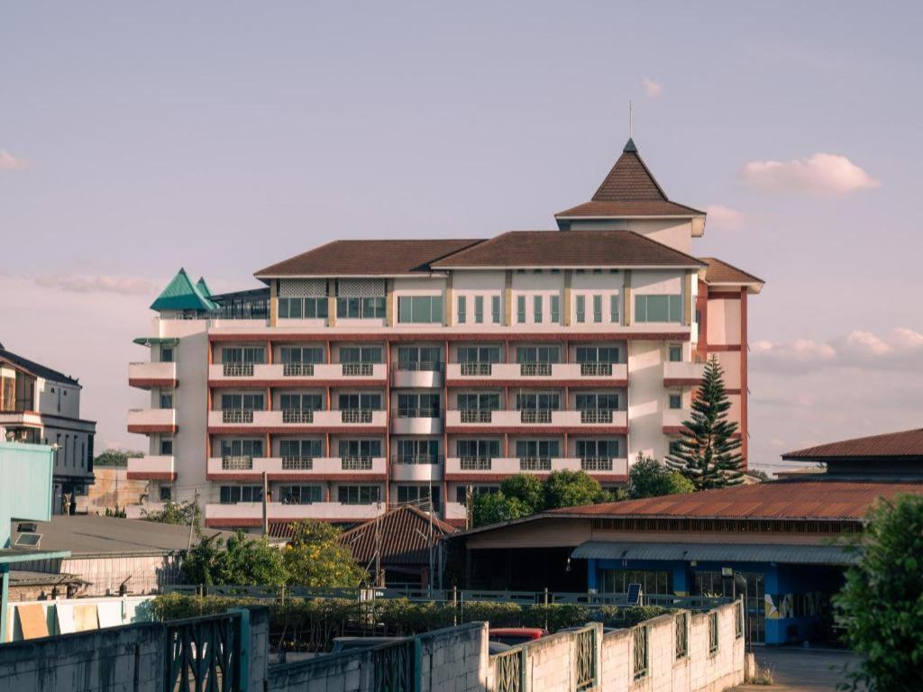 The Mansion Pakchong Mu Si Exterior foto